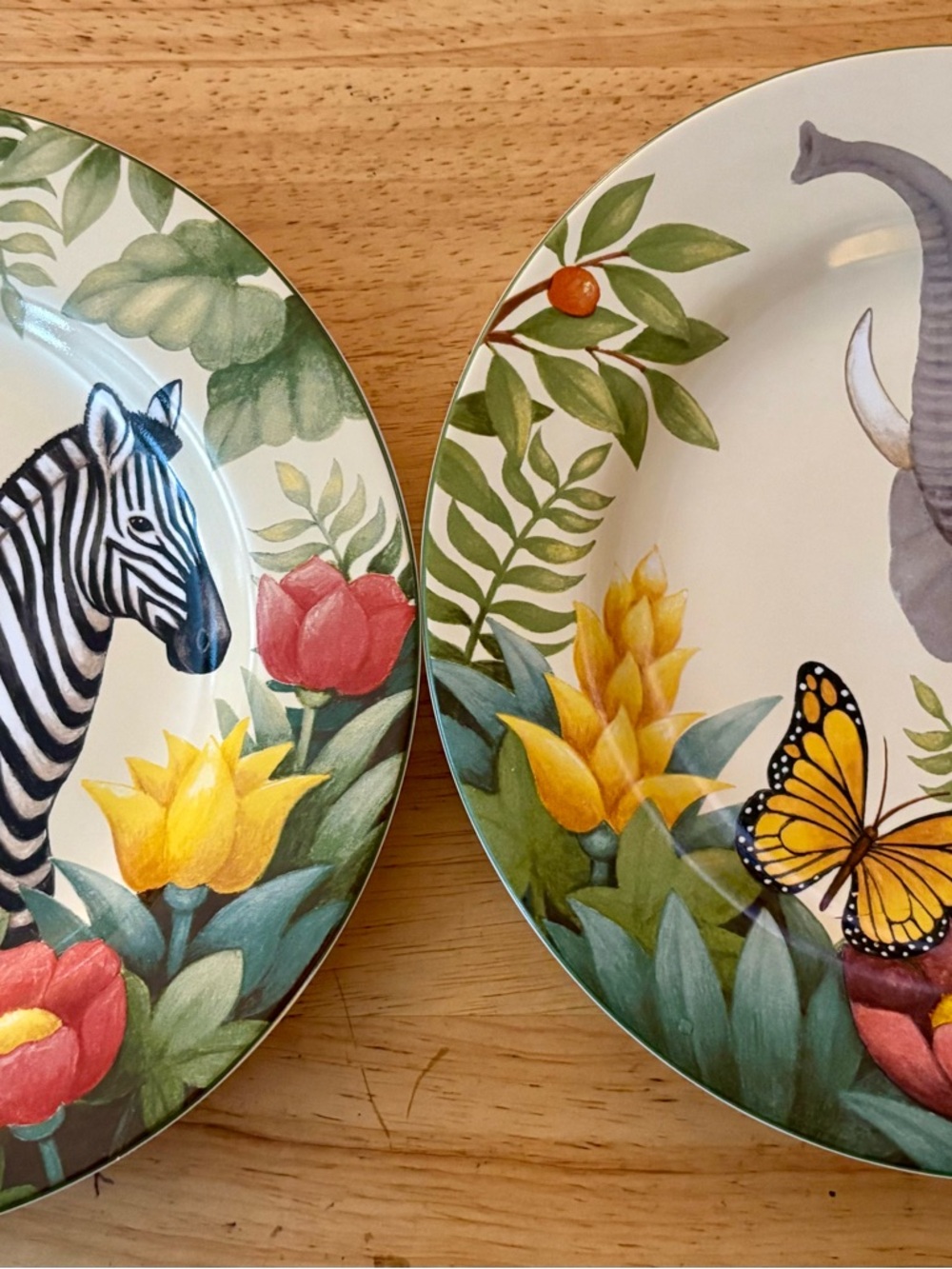 Sakura Oneida Jungle Animals Salad Plates